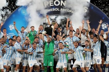 RECOPA SUDAMERICANA – Santiago Solari y un nuevo título internacional con Racing